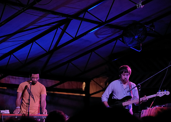 Toro Y Moi