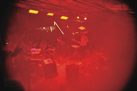 Twin Shadow