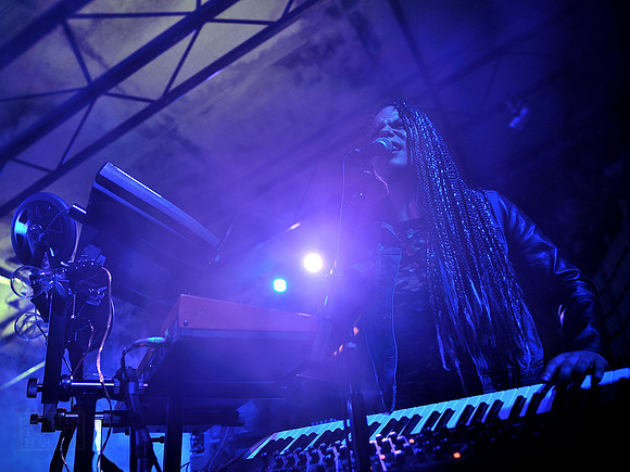 Twin Shadow