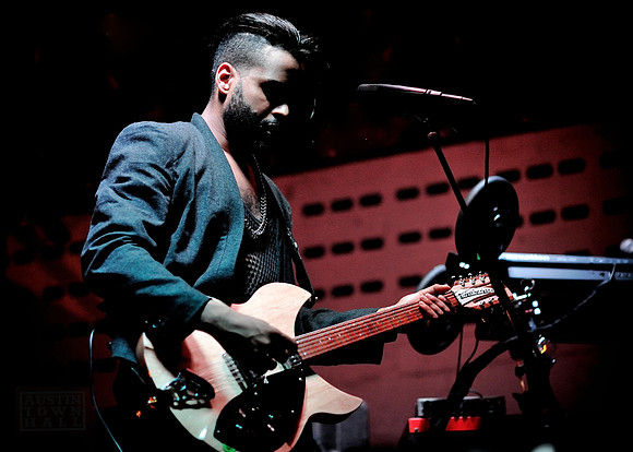 Twin Shadow
