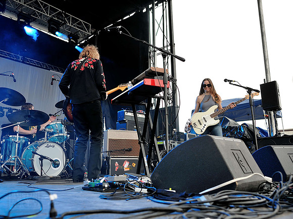 The Besnard Lakes