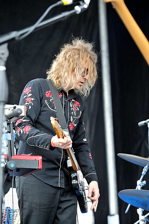 The Besnard Lakes