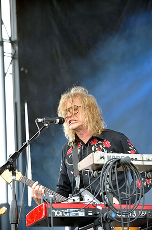 The Besnard Lakes
