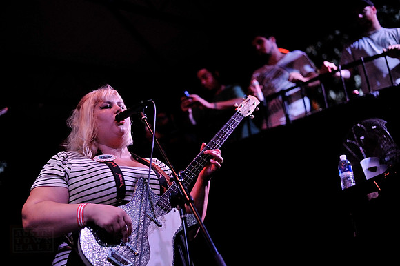 Shannon and The Clams