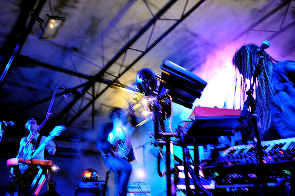 Twin Shadow