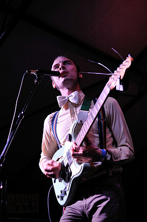 Shannon and The Clams