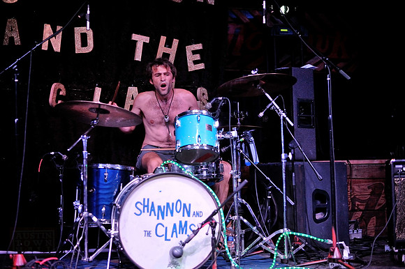 Shannon and The Clams