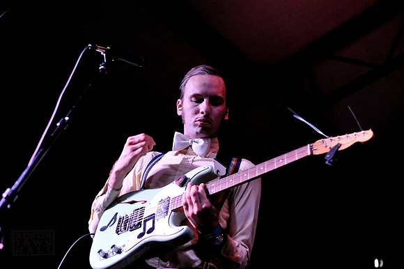 Shannon and The Clams