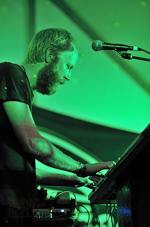 Little Dragon at Lustre Pearl