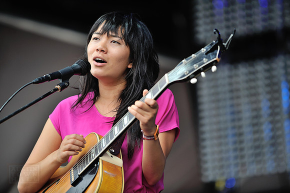 Thao & The Get Down Stay Down