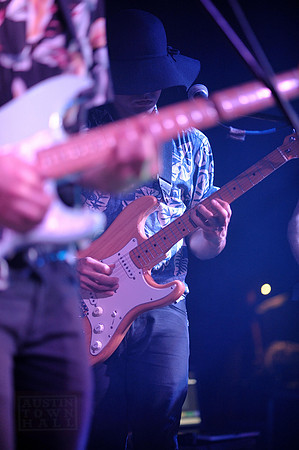 White Arrows