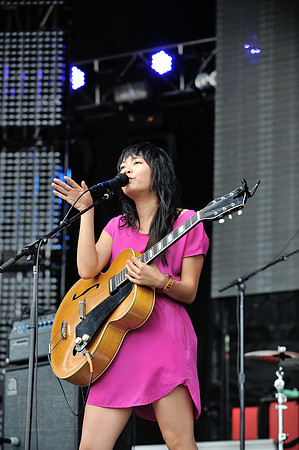 Thao & The Get Down Stay Down