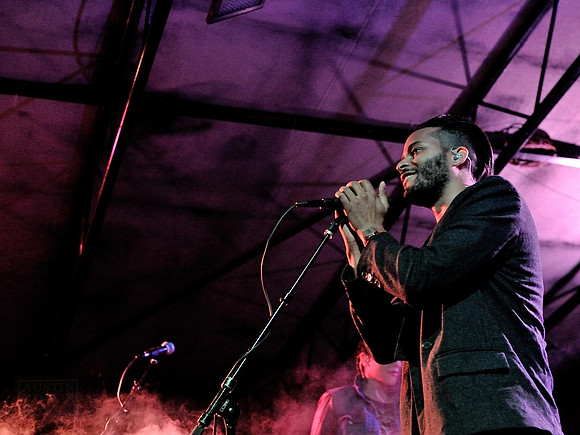 Twin Shadow
