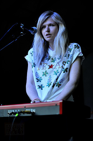Still Corners
