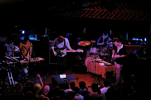 Toro Y Moi