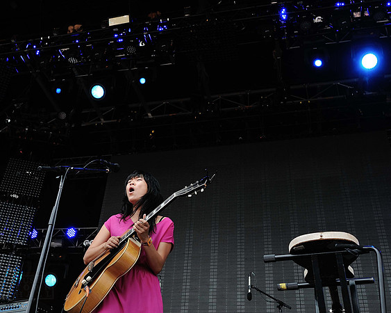 Thao @ The Get Down Stay Down