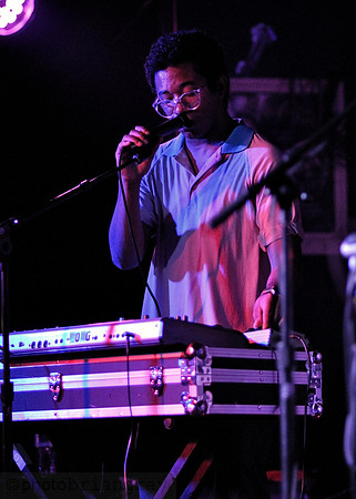 Toro y Moi