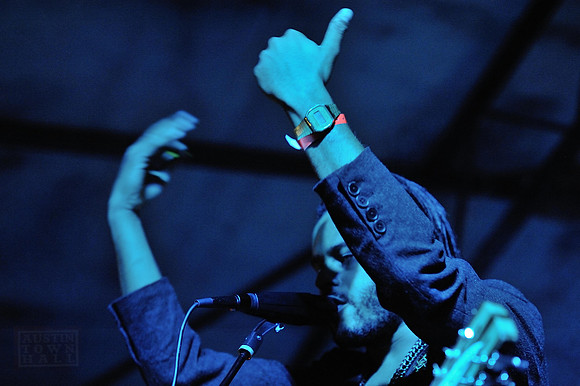 Twin Shadow