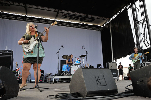 Shannon and the Clams