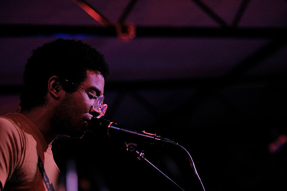 Toro Y Moi